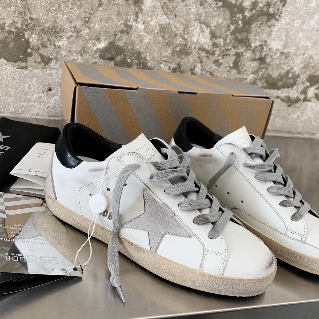 Golden Goose Sneakers - 