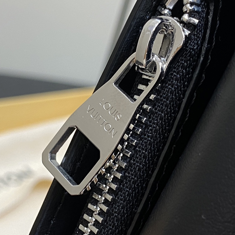 Louis Vuitton Brazza Wallet   M66540 - 