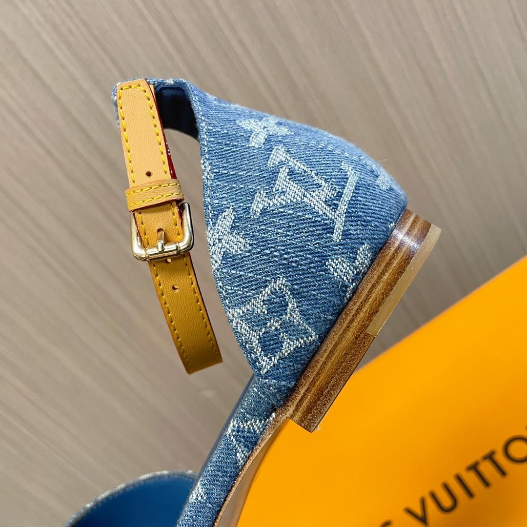 Louis Vuitton Helios Flat Sandal    - 