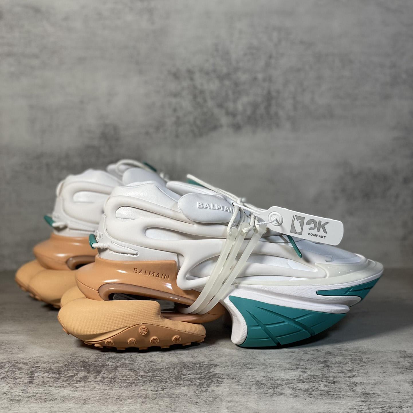 Balmain "Unicorn" Low top Sneakers - 