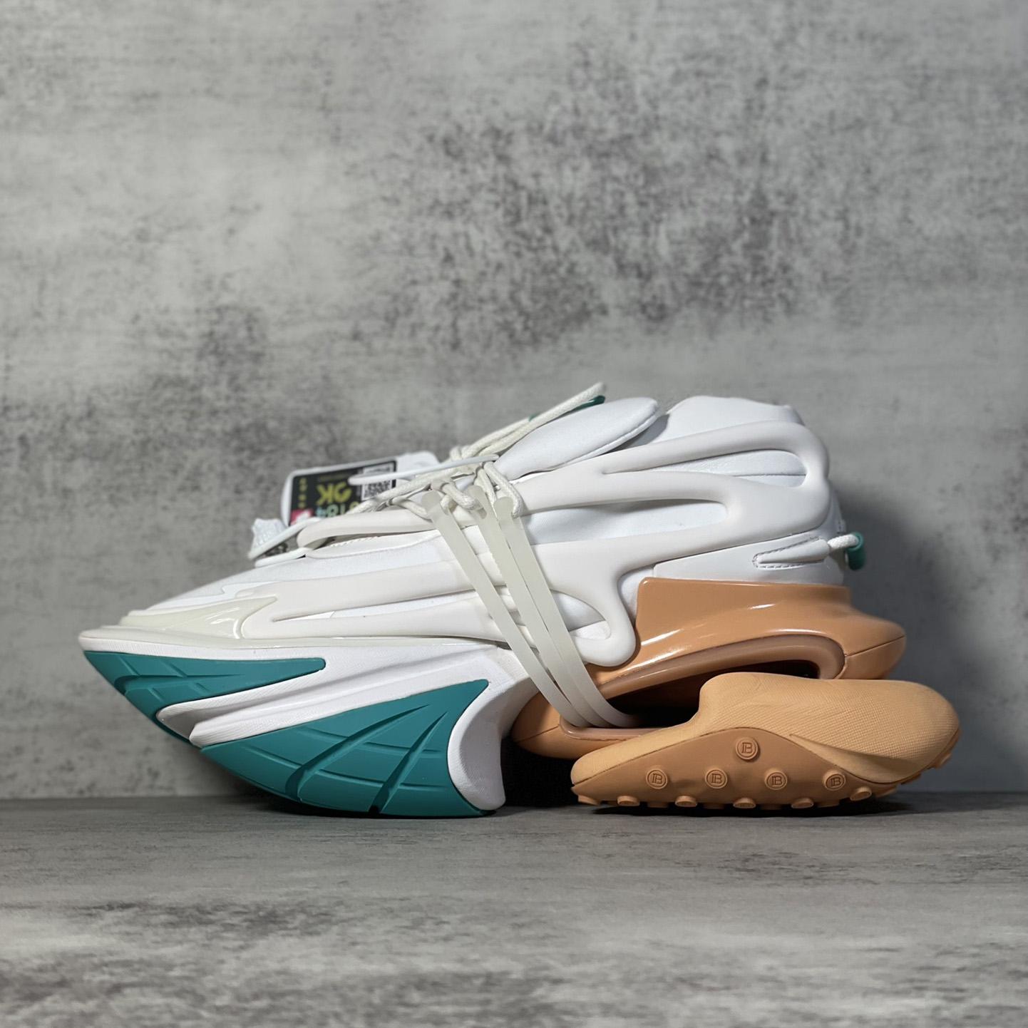 Balmain "Unicorn" Low top Sneakers - 