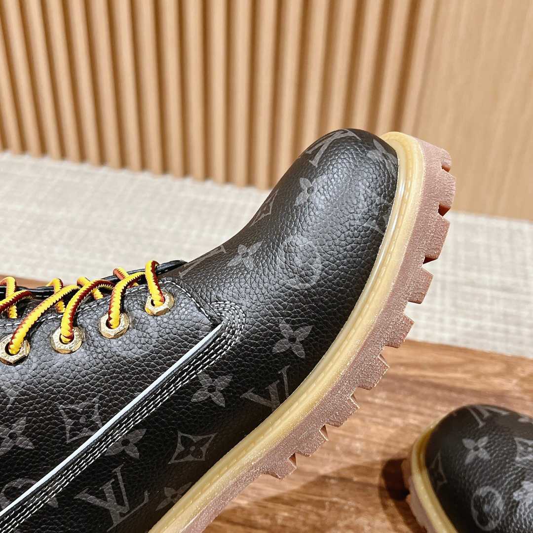 Louis Vuitton x Timberland Ankle Boot - 