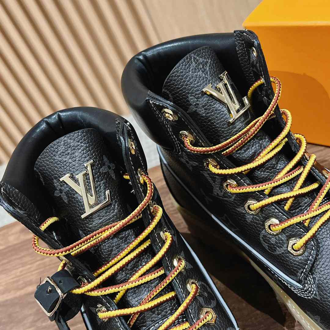 Louis Vuitton x Timberland Ankle Boot - 