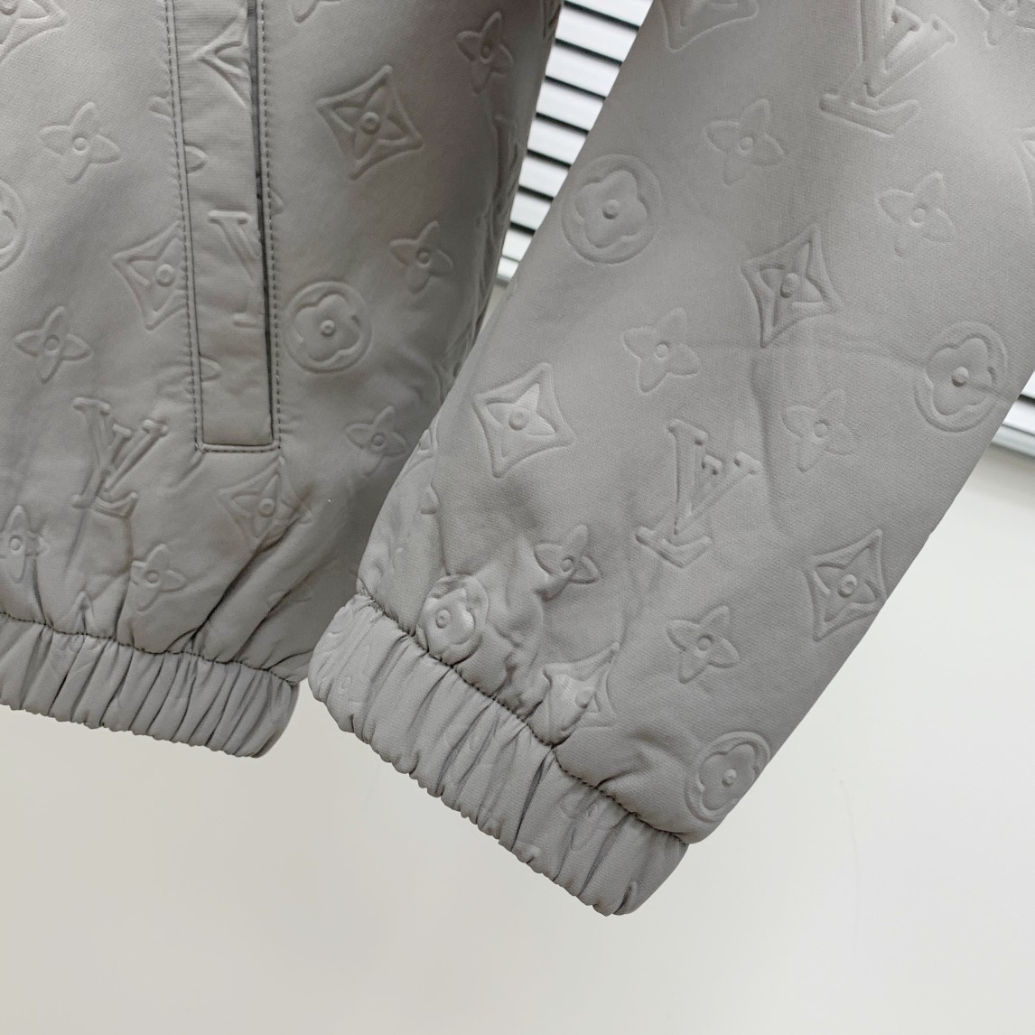 Louis Vuitton Tracksuit  - 