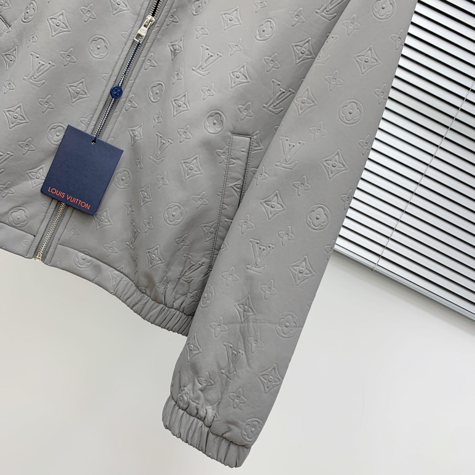 Louis Vuitton Tracksuit  - 