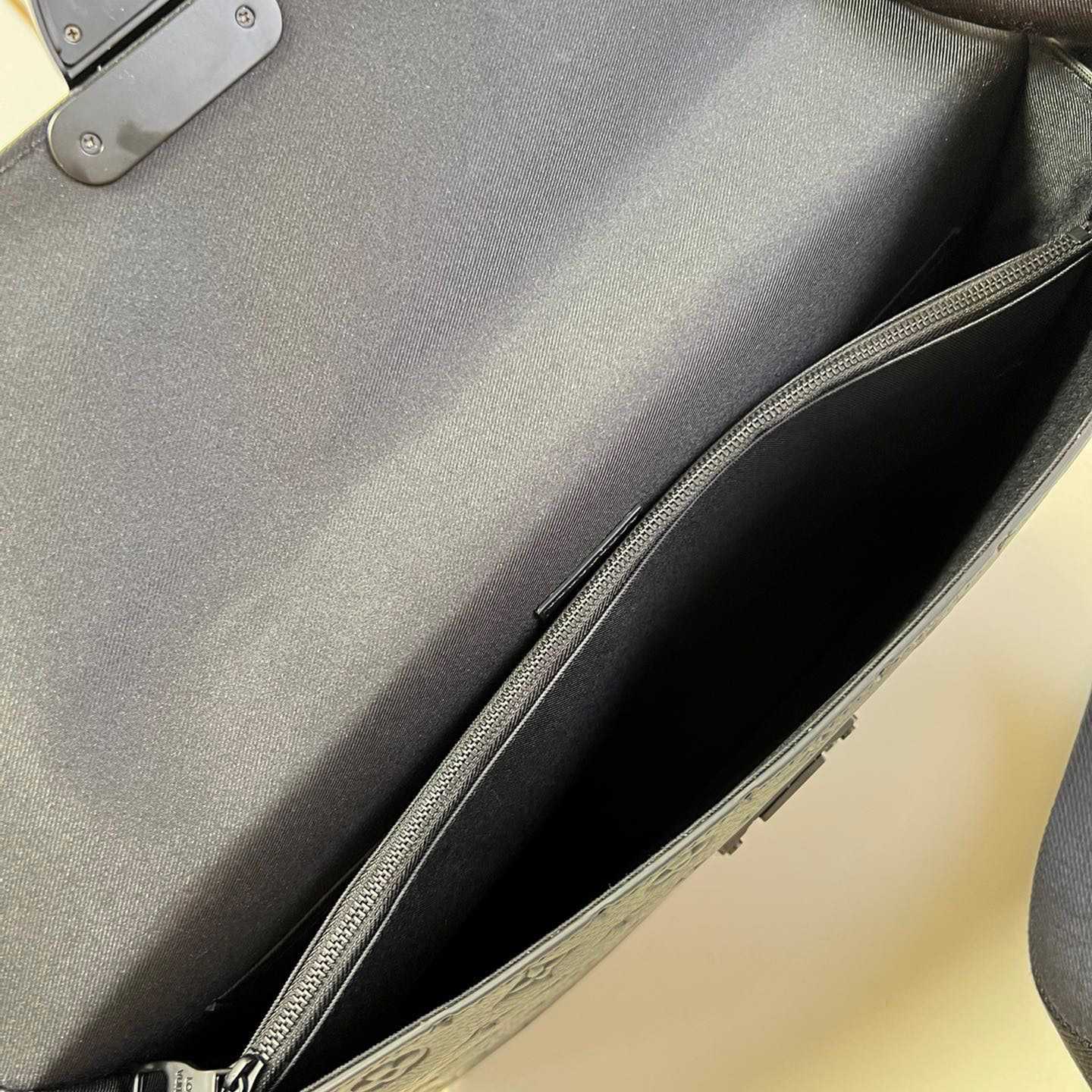 Louis Vuitton S Lock Briefcase   M20835 - 