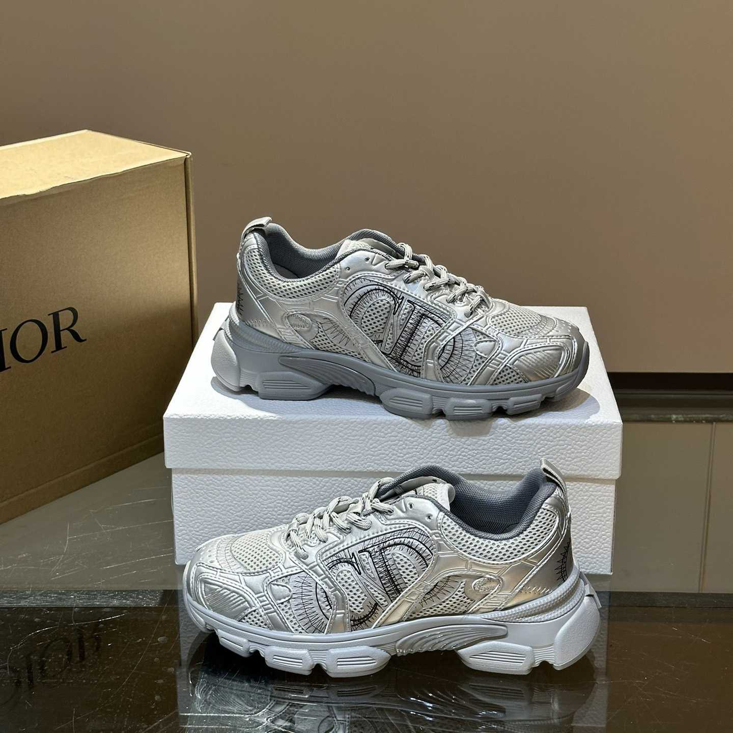 Dior Chrono Sneaker       - 