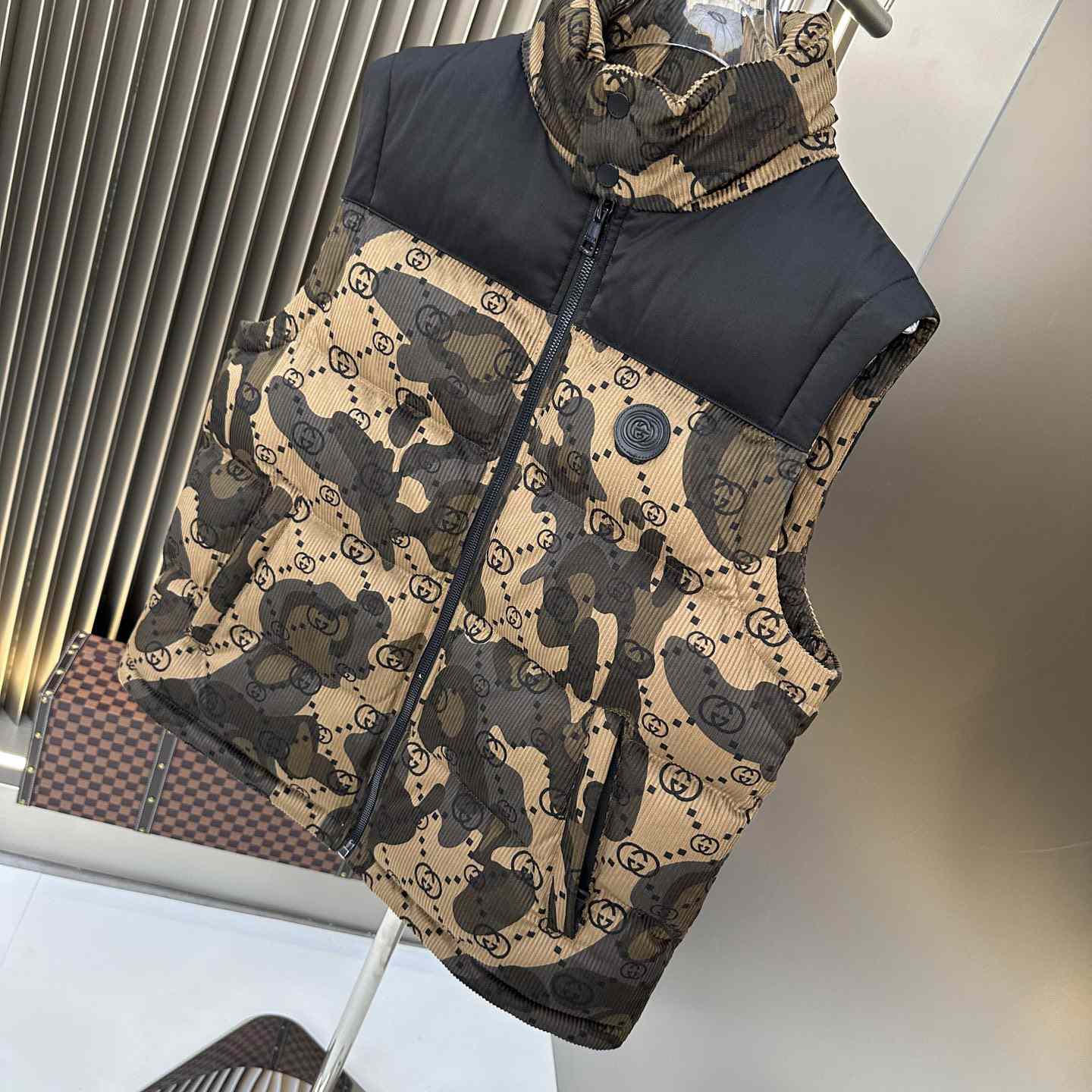 Gucci Down Jacket - 