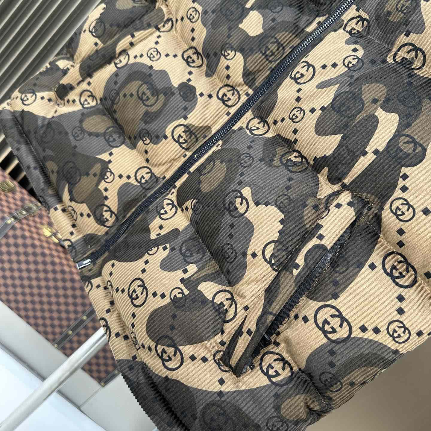 Gucci Down Jacket - 