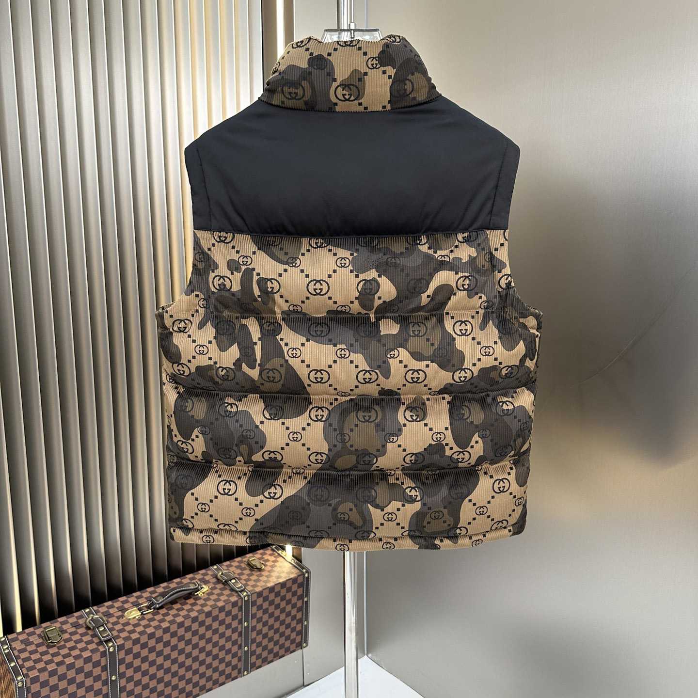 Gucci Down Jacket - 