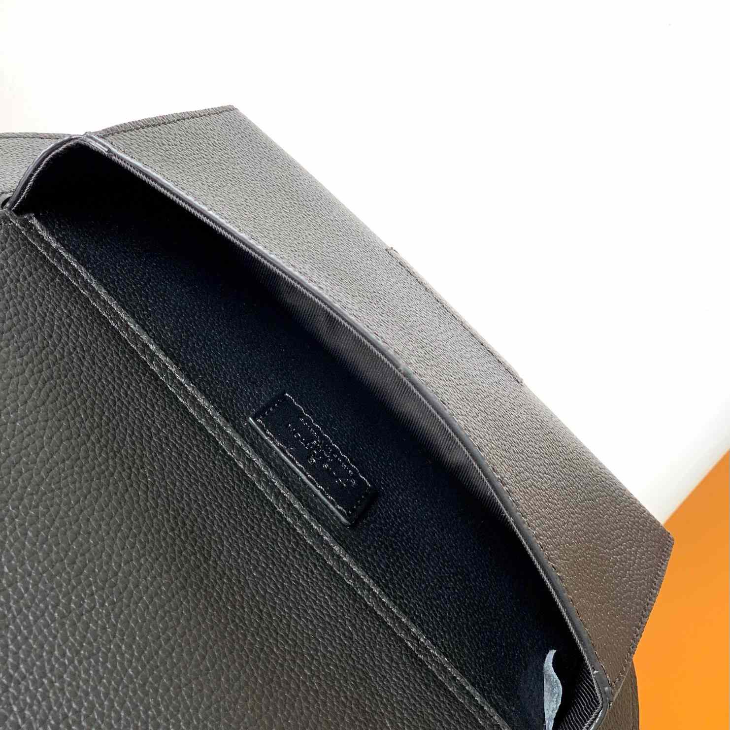Louis Vuitton Takeoff Sling  M57081 - 