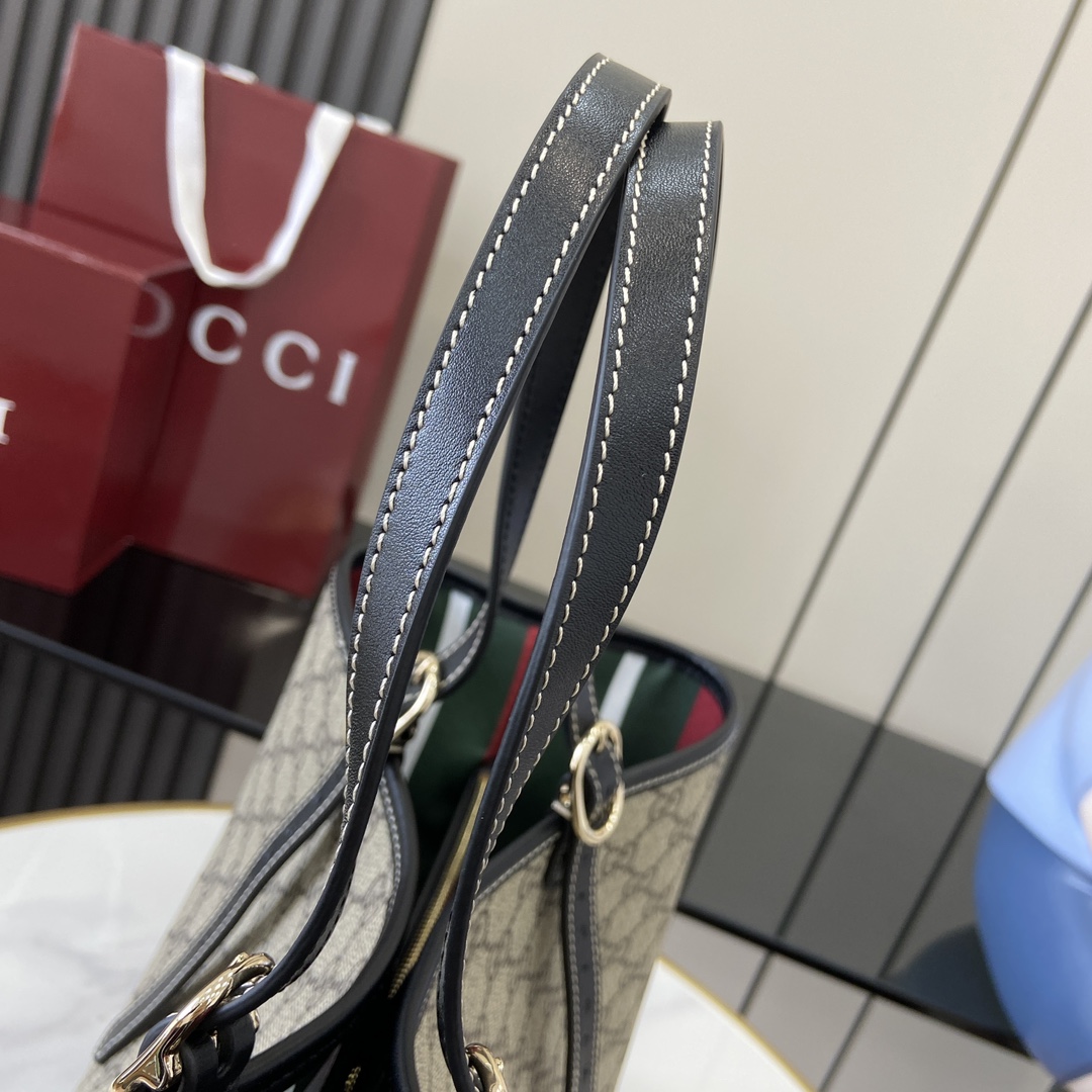 Gucci GG Emblem Medium Tote Bag - 