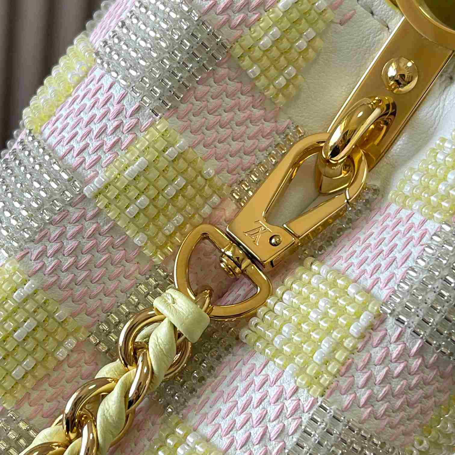 Louis Vuitton Capucines Mini  M24809 - 