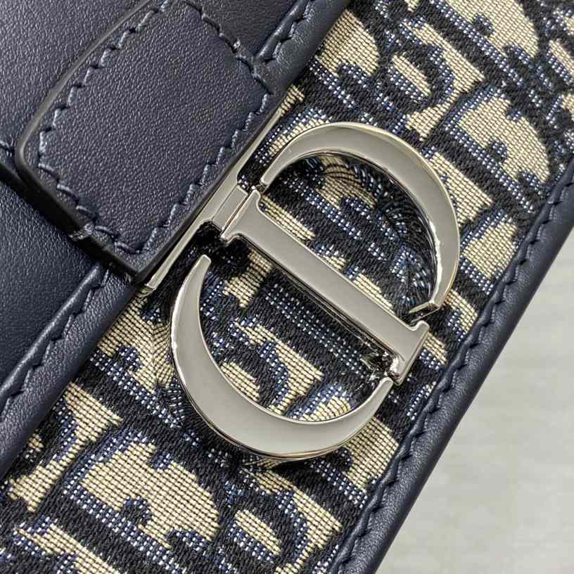Dior 30 Montaigne East-West Bag With Chain  - 