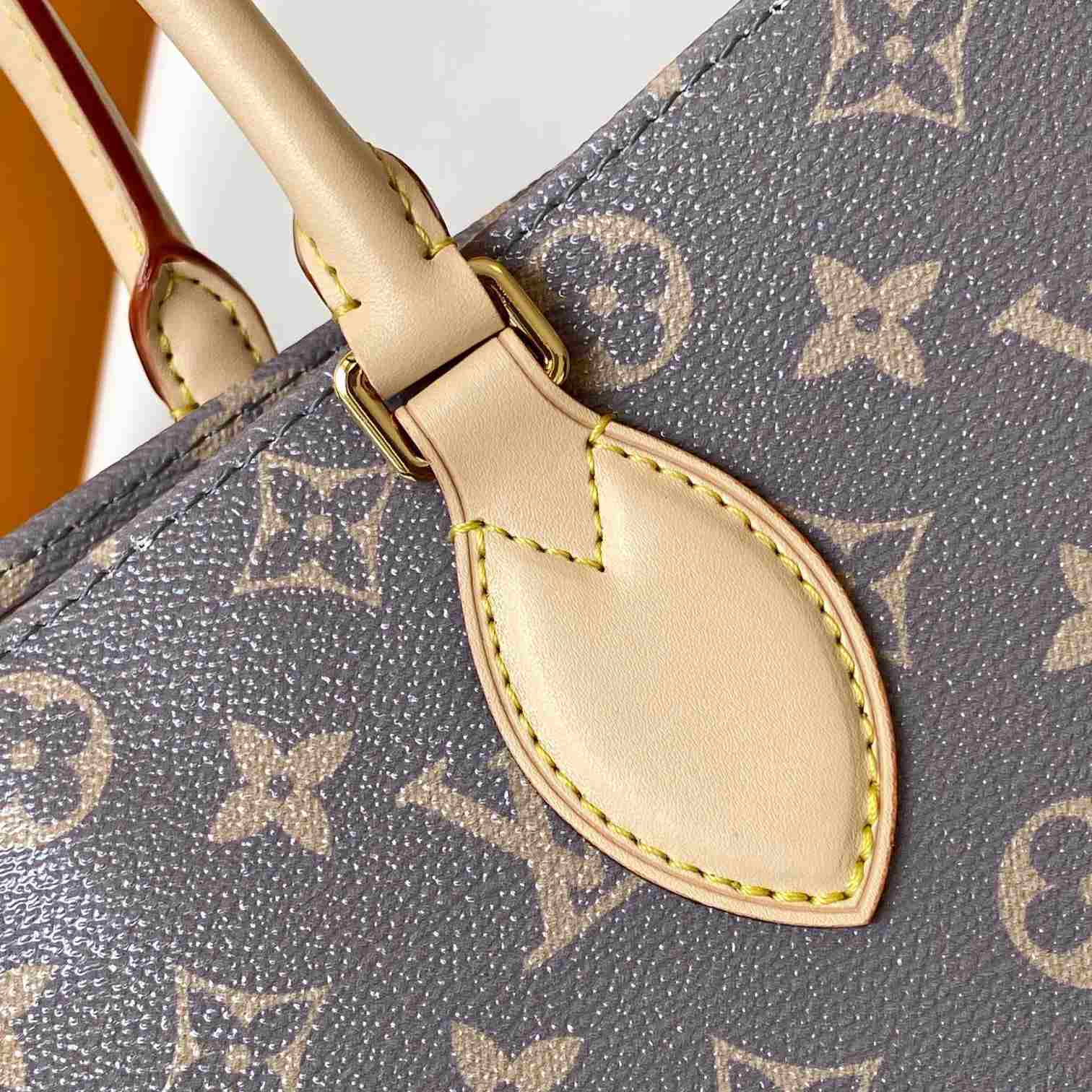 Louis Vuitton OnTheGo MM   M12415 - 