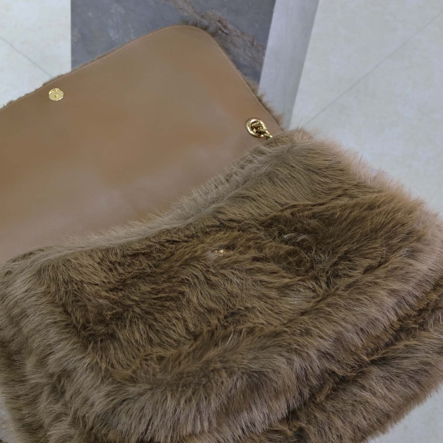 Saint Laurent Niki Oversized Soft Bag  (47×34×16cm) - 