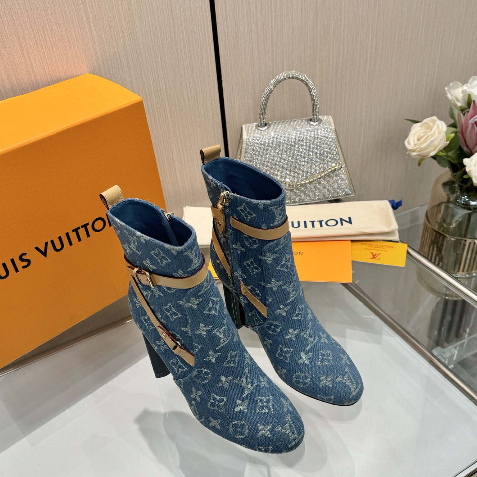 Louis Vuitton Silhouette Ankle Boot - 