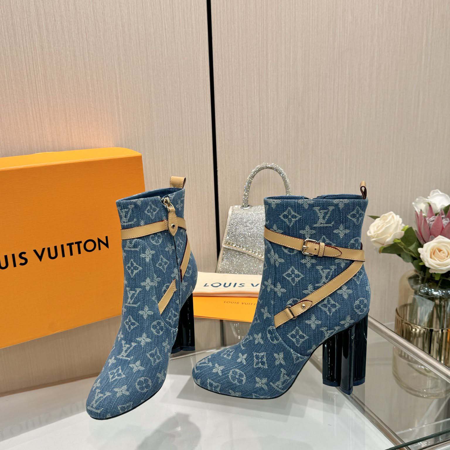 Louis Vuitton Silhouette Ankle Boot - 