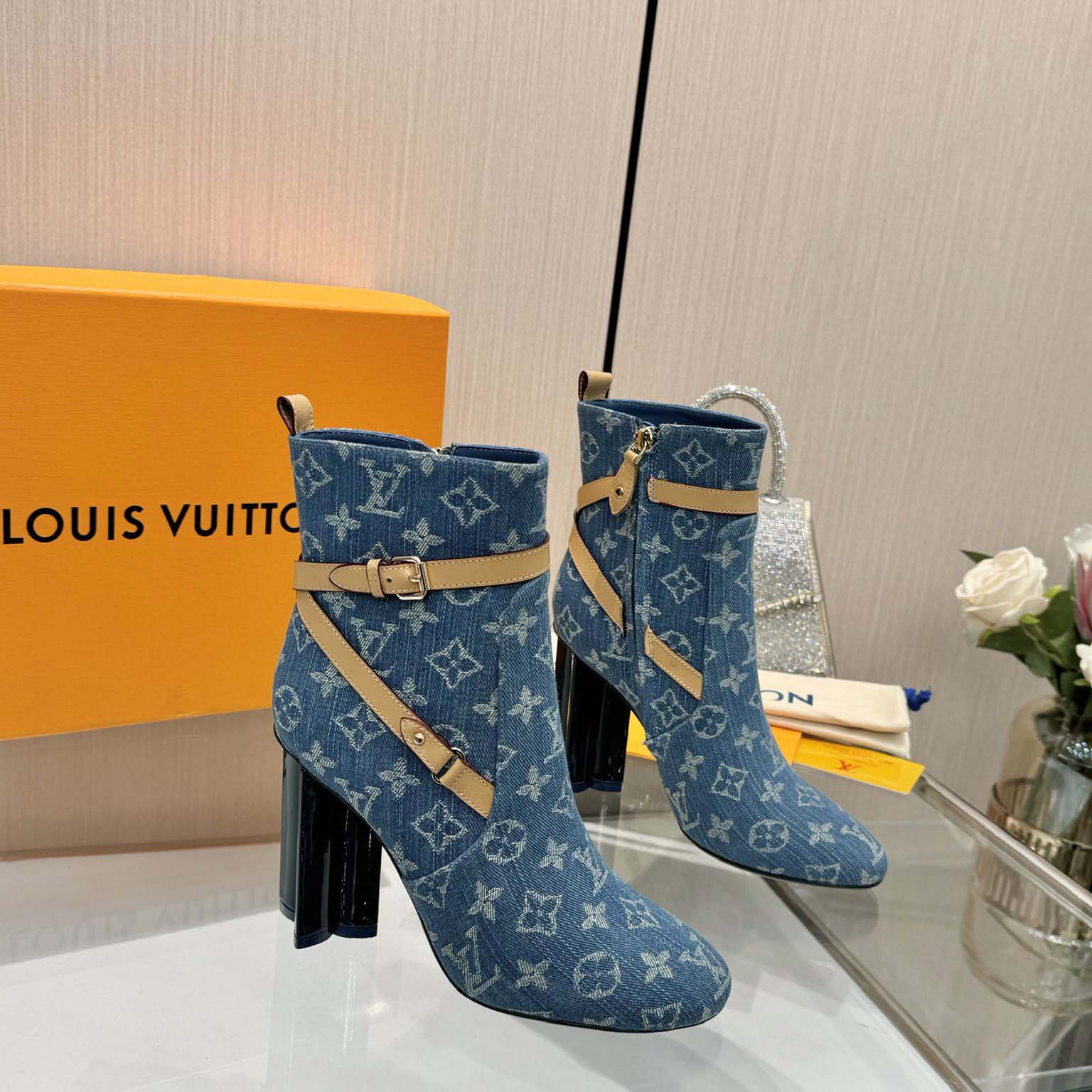 Louis Vuitton Silhouette Ankle Boot - 