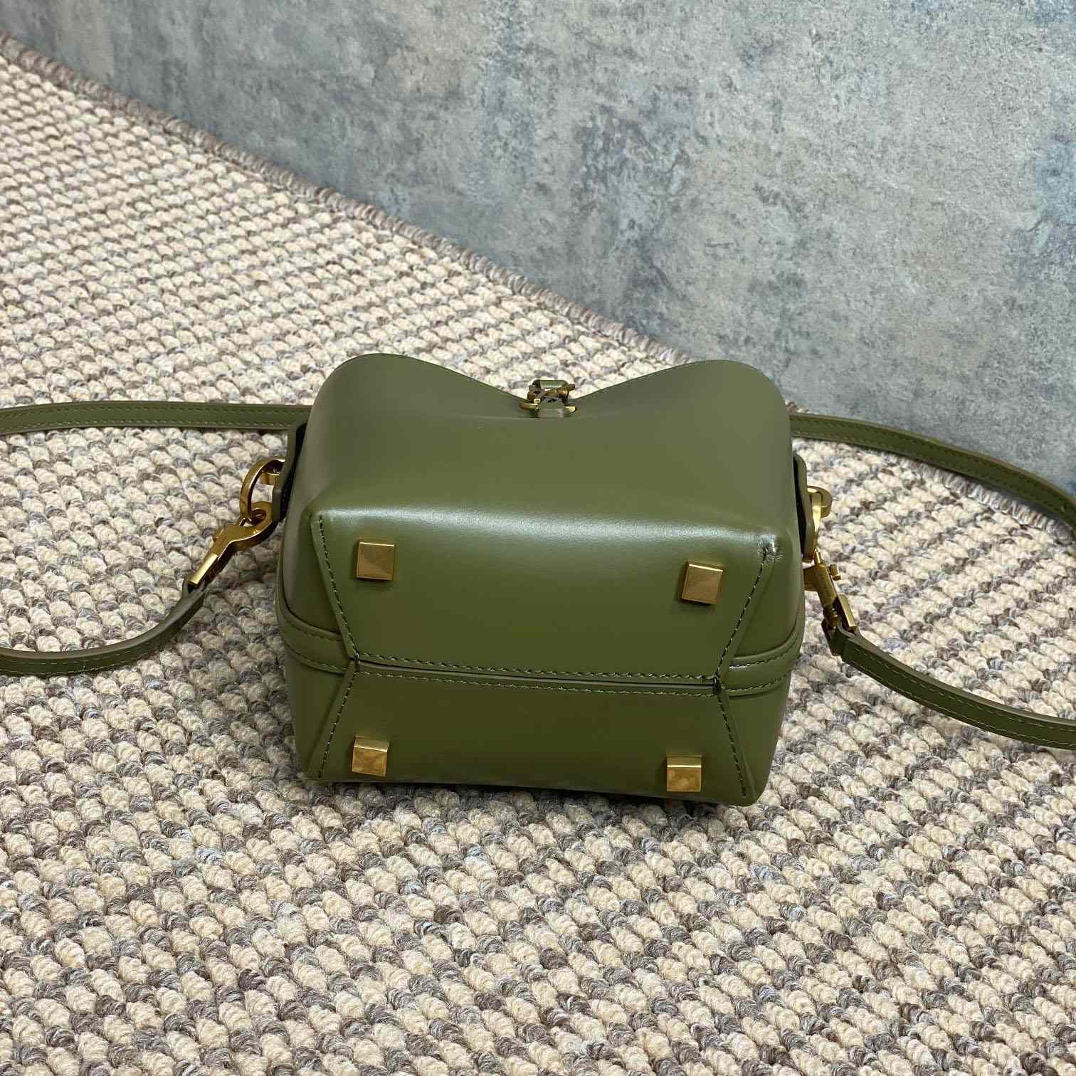 Saint Laurent Le 37 Mini In Shiny Leather - 