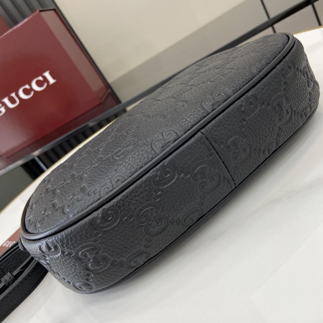 Gucci GG Emblem Small Shoulder Bag - 