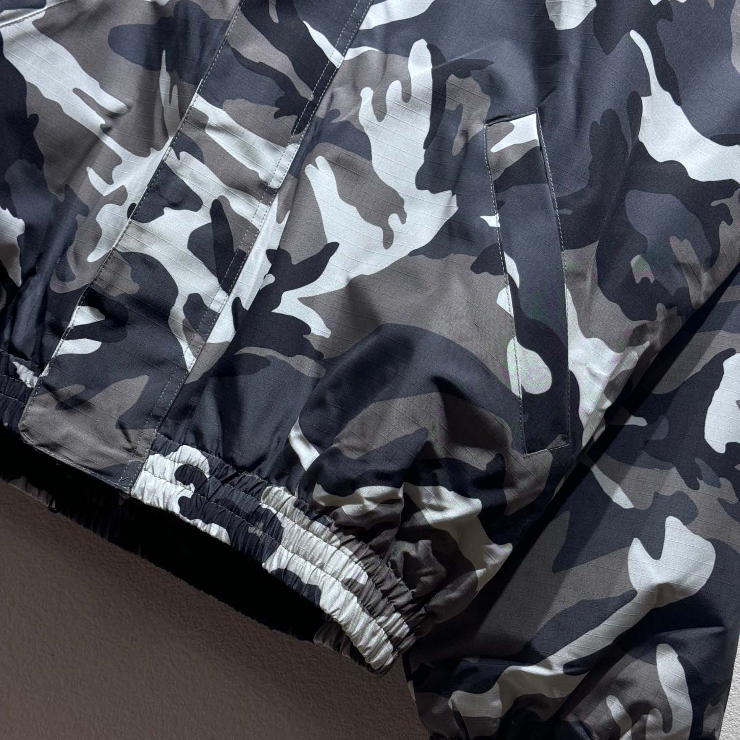 Balenciaga Camo Ski Parka In Grey  - 