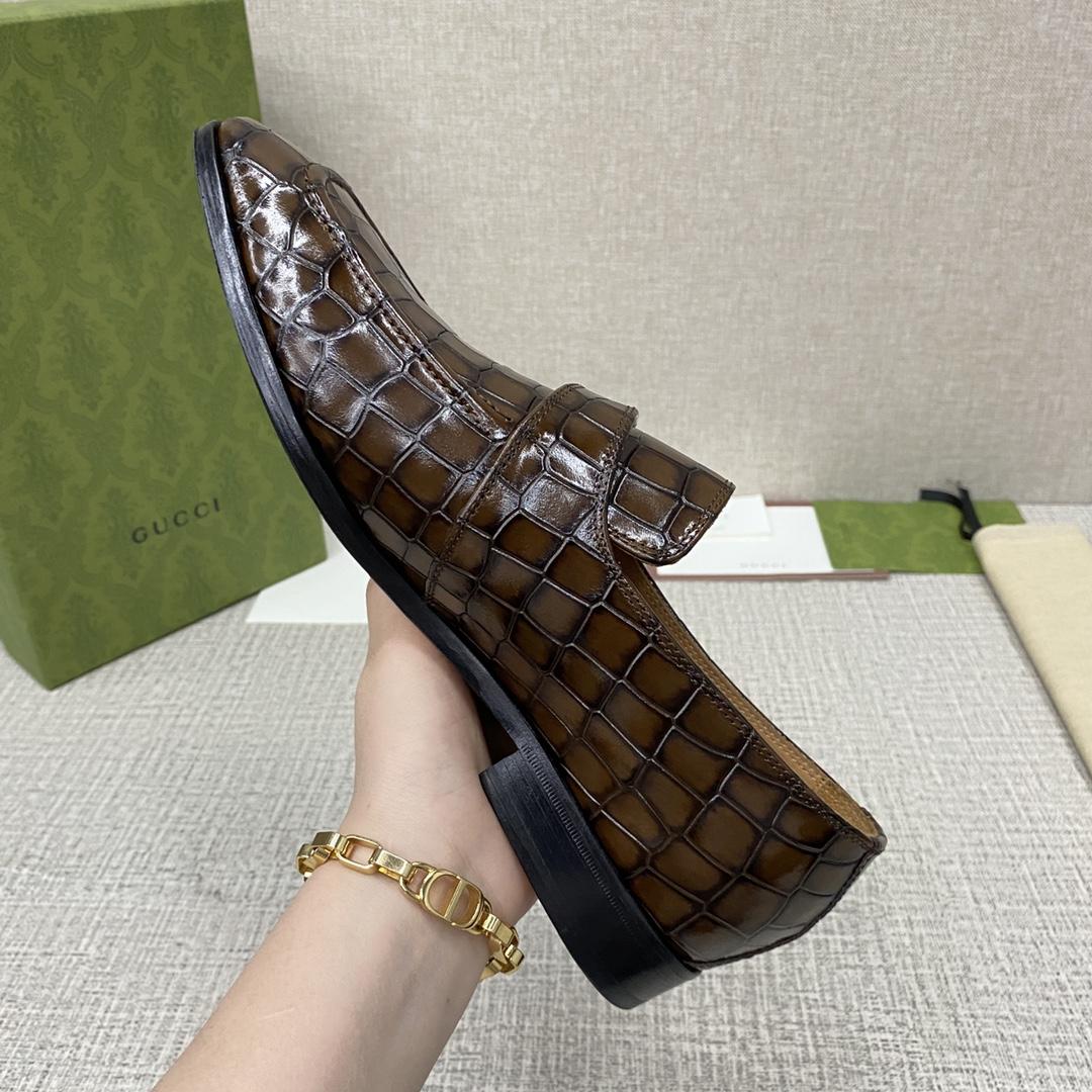 Gucci Men's Loafer - 