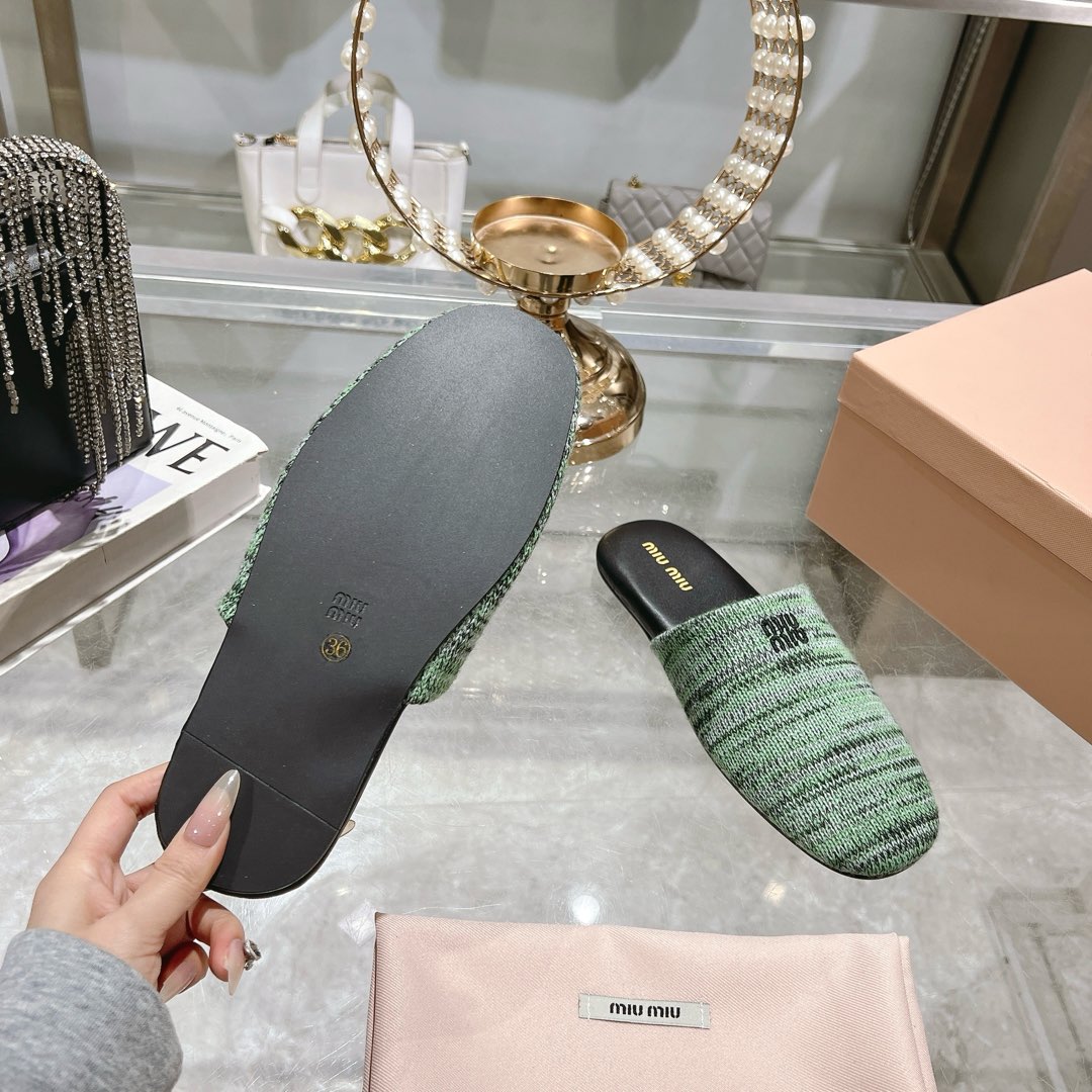 Miu Miu Wool slippers - 