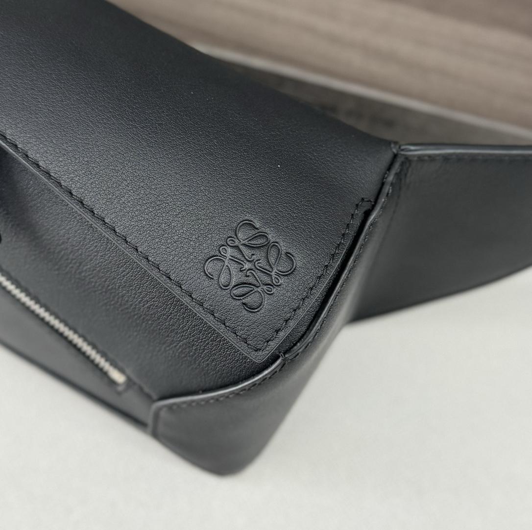 Loewe Small Puzzle Bumbag In Classic Calfskin - 