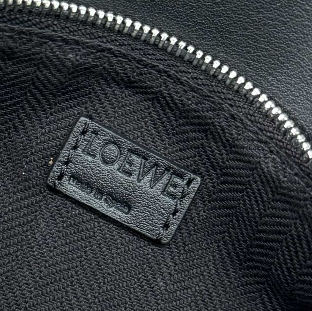 Loewe Small Puzzle Bumbag In Classic Calfskin - 