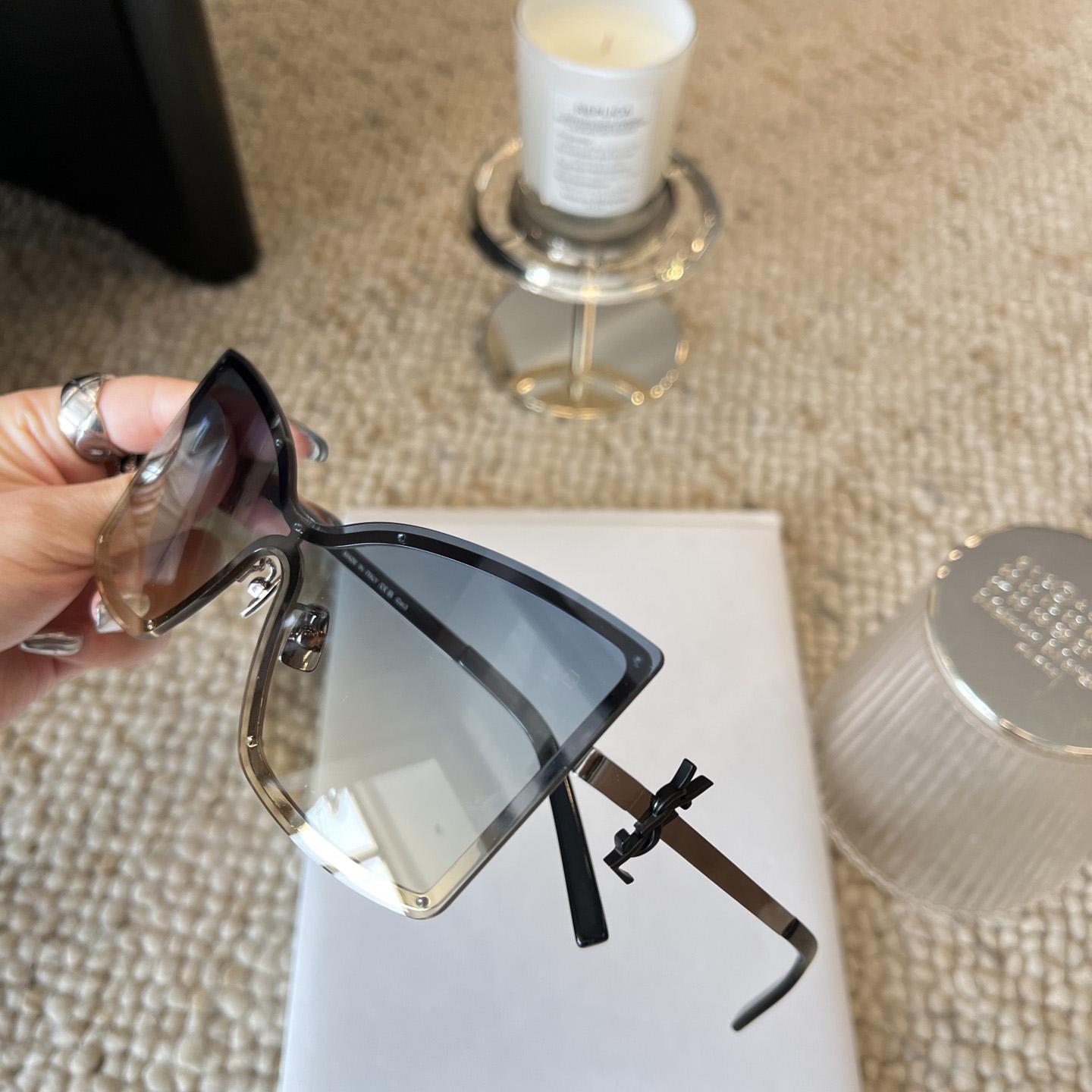 Saint Laurent SL M121F Sunglasses   - 