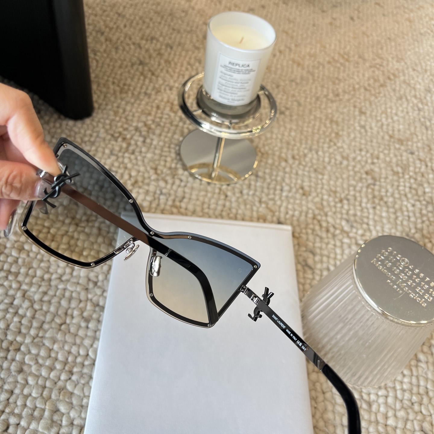 Saint Laurent SL M121F Sunglasses   - 