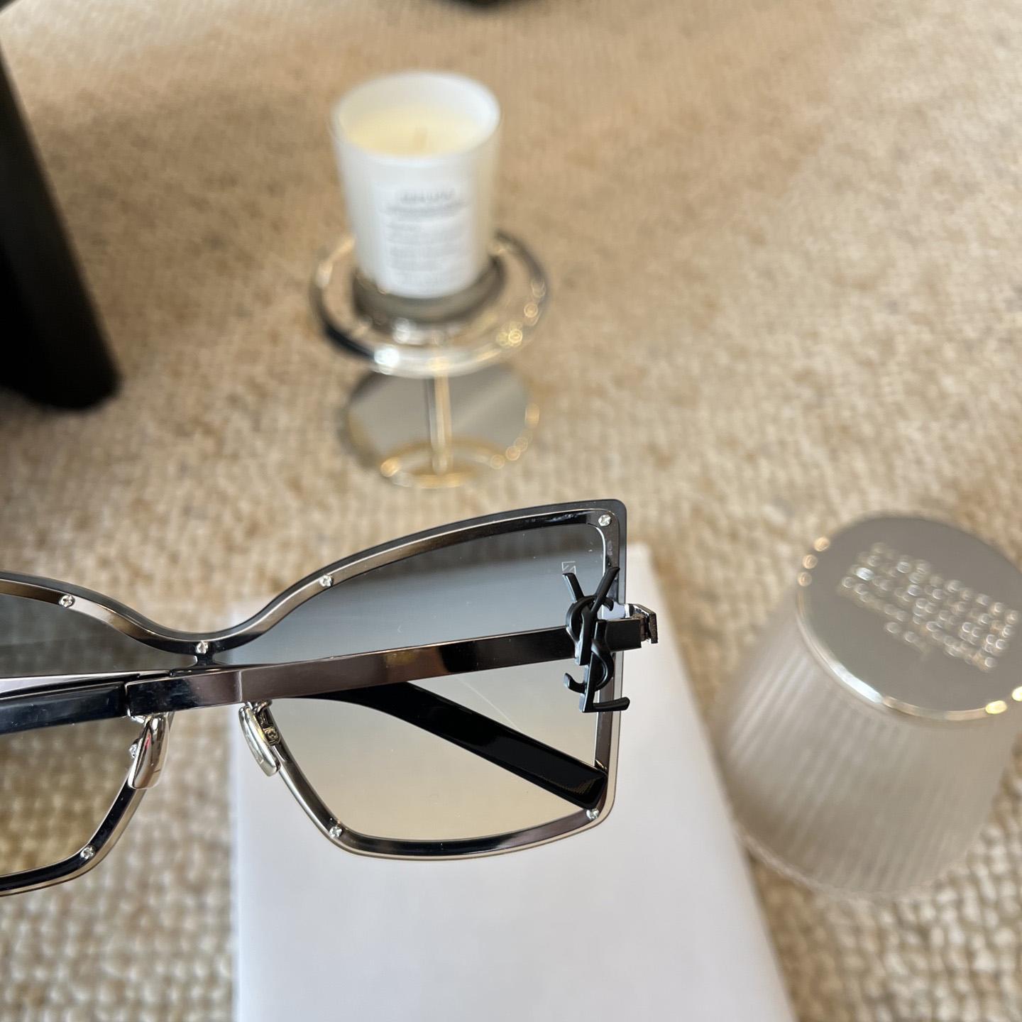 Saint Laurent SL M121F Sunglasses   - 