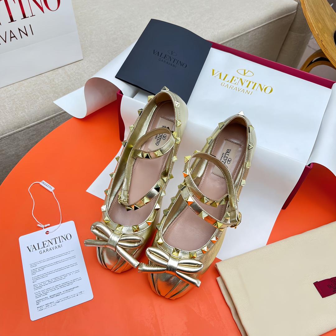 Valenti Rockstud Laminated Nappa Leather Ballerina - 