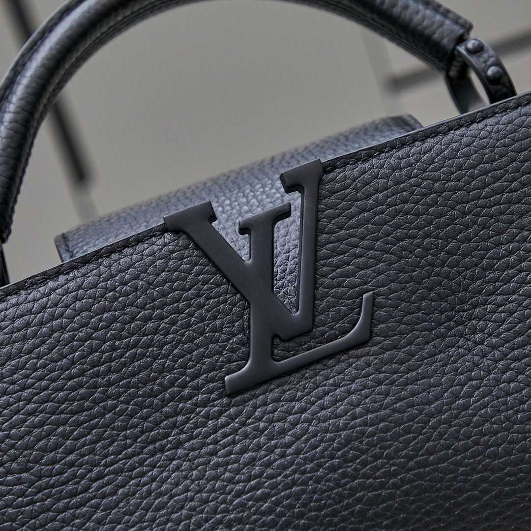 Louis Vuitton Capucines East-West Mini  M23955 - 