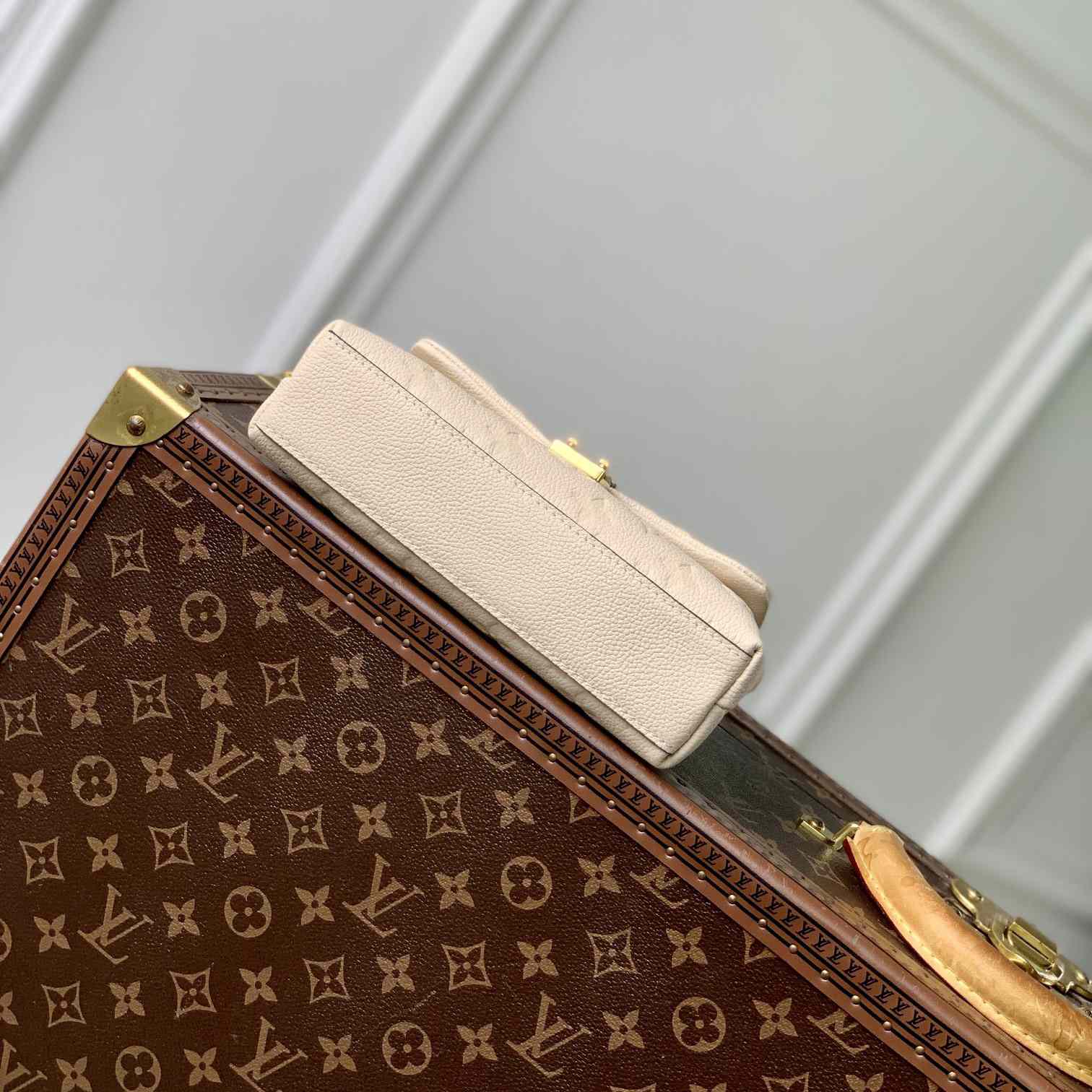 Louis Vuitton Nano Madeleine  M12145 - 