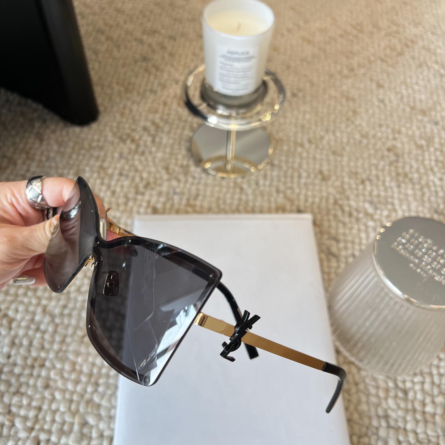 Saint Laurent SL M121F Sunglasses   - 