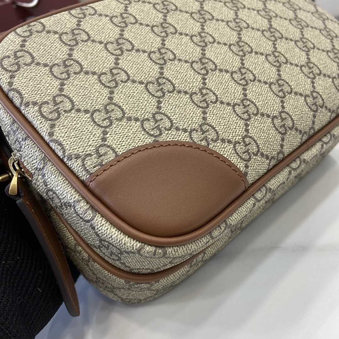 Gucci GG Emblem Medium Crossbody Bag - 