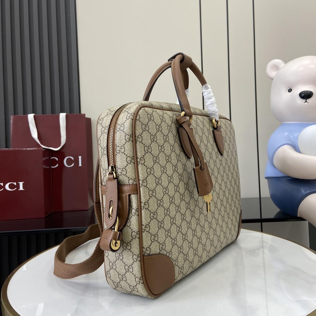 Gucci GG Emblem Medium Briefcase - 
