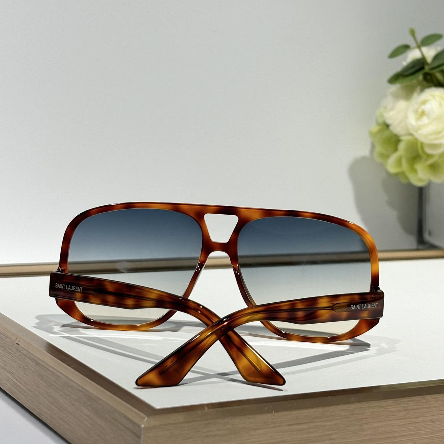 Saint Laurent SL 652 SOLACE Sunglasses   - 