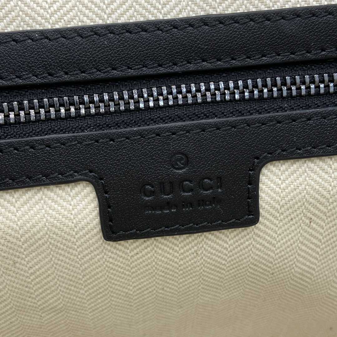 Gucci GG Emblem Medium Crossbody Bag - 