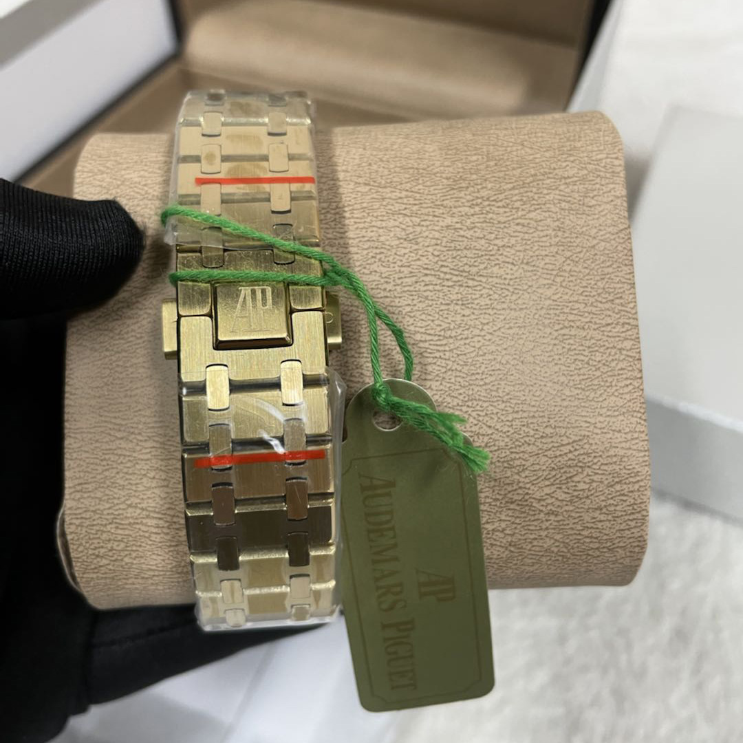 Audemars Piguet Men's Watch   41mm - 