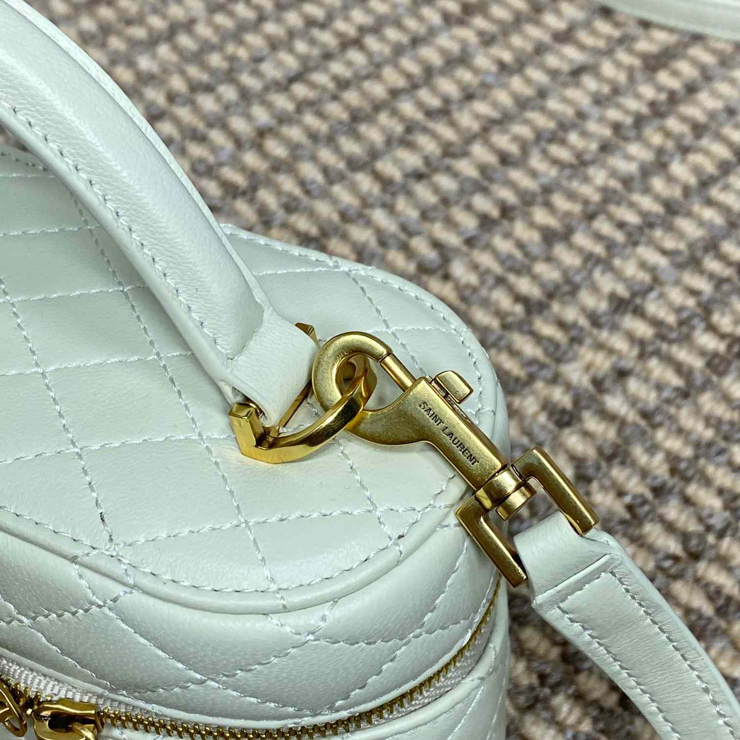 Saint Laurent Gaby Vanity Bag In Lambskin - 