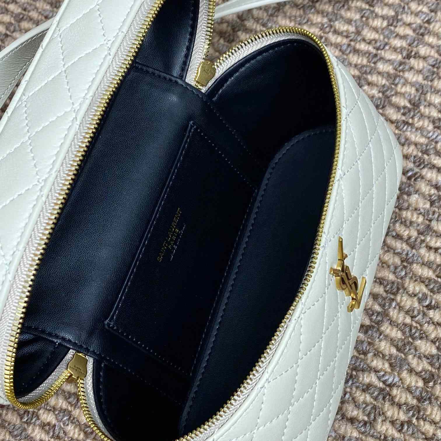 Saint Laurent Gaby Vanity Bag In Lambskin - 