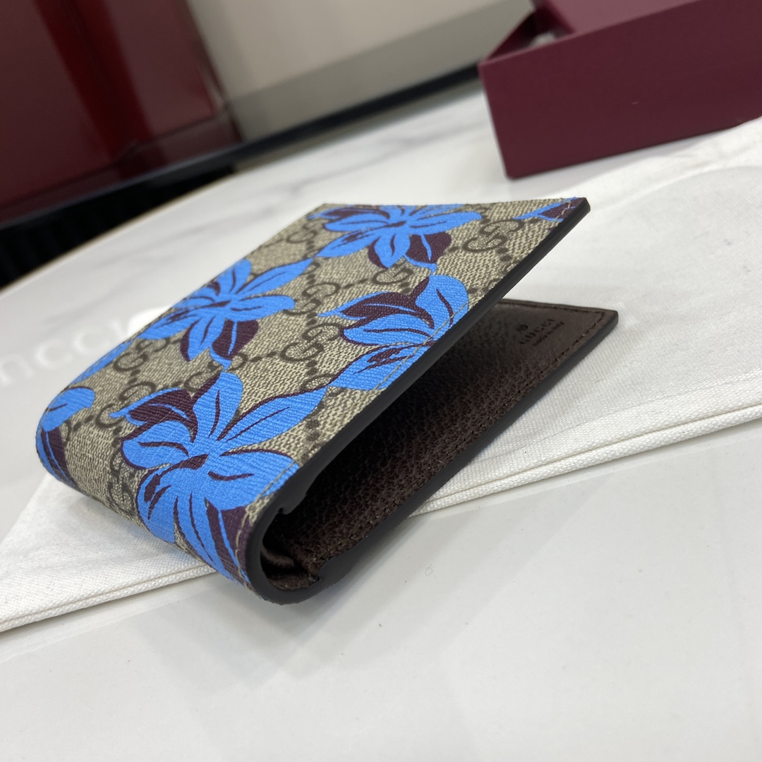 Gucci Bi-fold GG Printed Wallet - 