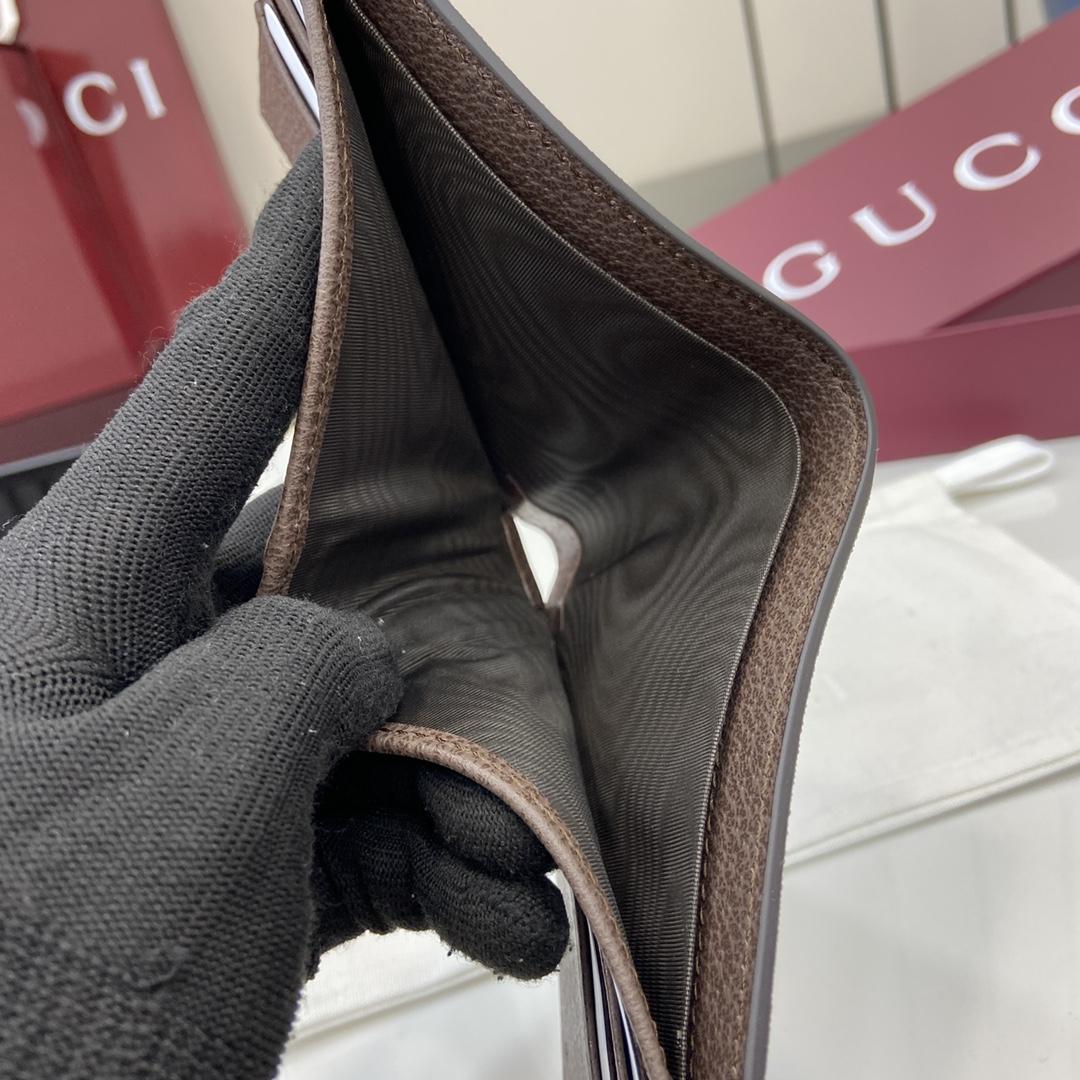 Gucci Bi-fold GG Printed Wallet - 