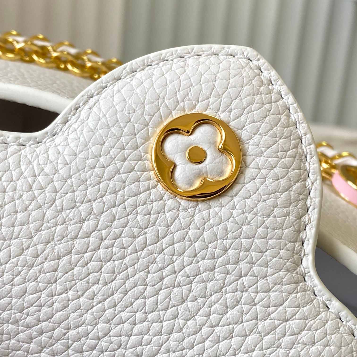 Louis Vuitton Capucines BB   M12279 - 