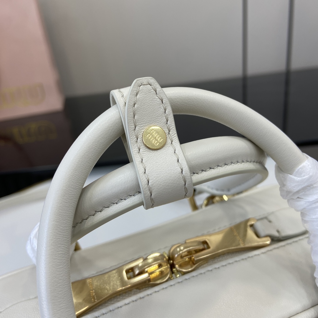 Miu Miu Arcadie Matelassé Nappa Leather Bag   22cm - 