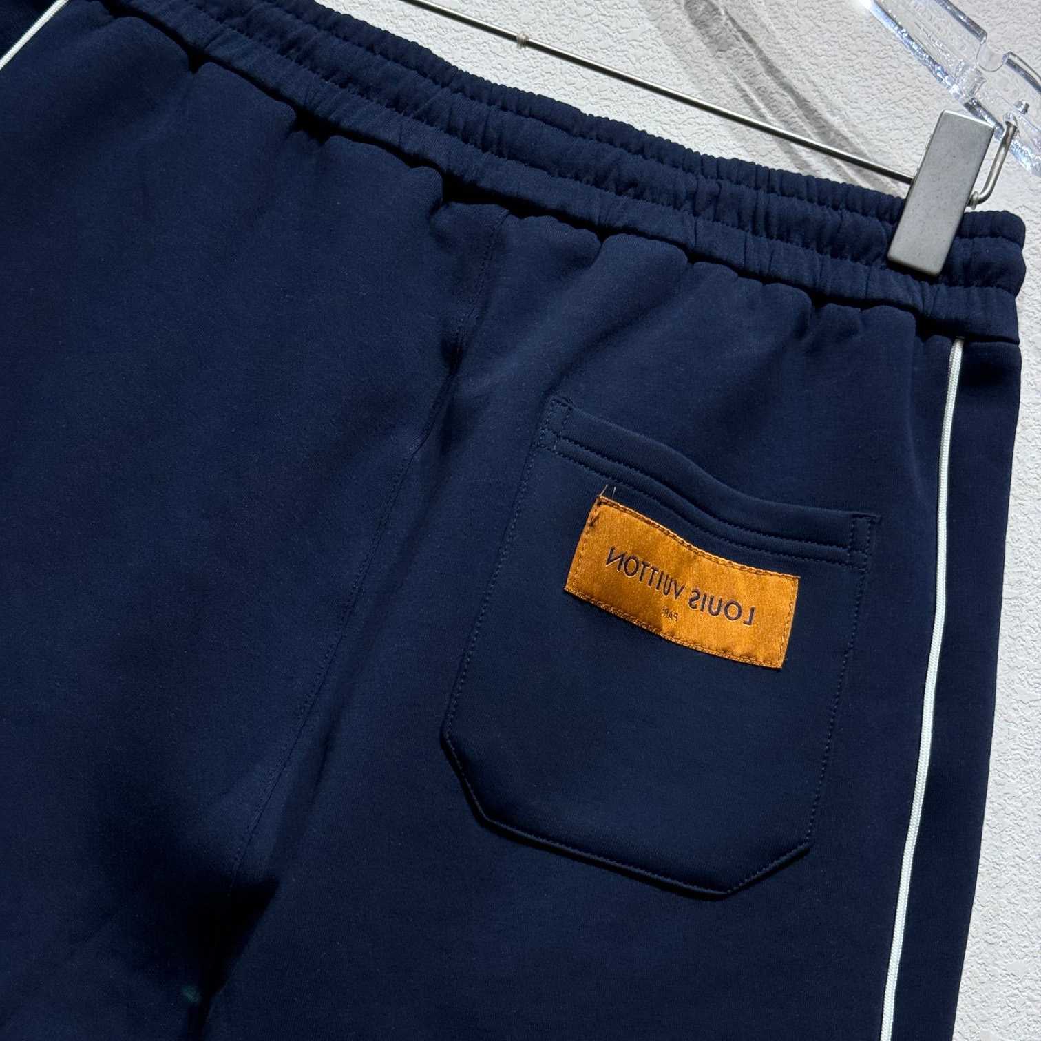 Louis Vuitton Cotton Shorts - 