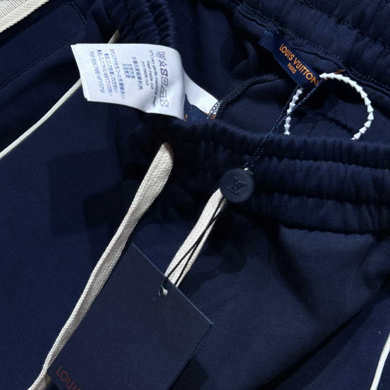 Louis Vuitton Cotton Shorts - 